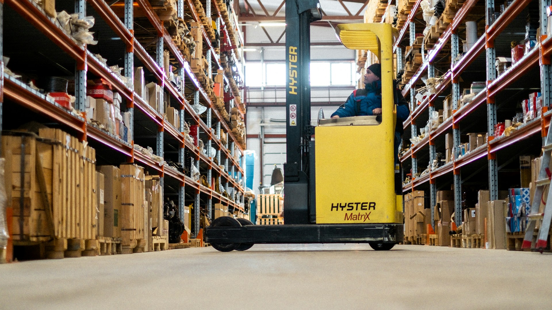 NYTTI AGV Fleet — Heavy Pallet Logistics Deployment